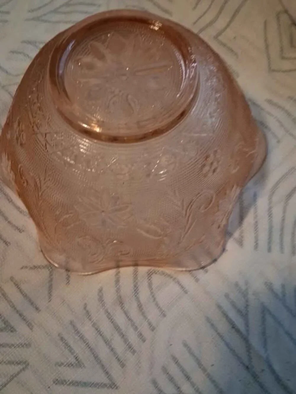 Pink Tiara Indiana Sandwich Crimp Glass Bowl Serving 10” Salad Vintage Ruffle